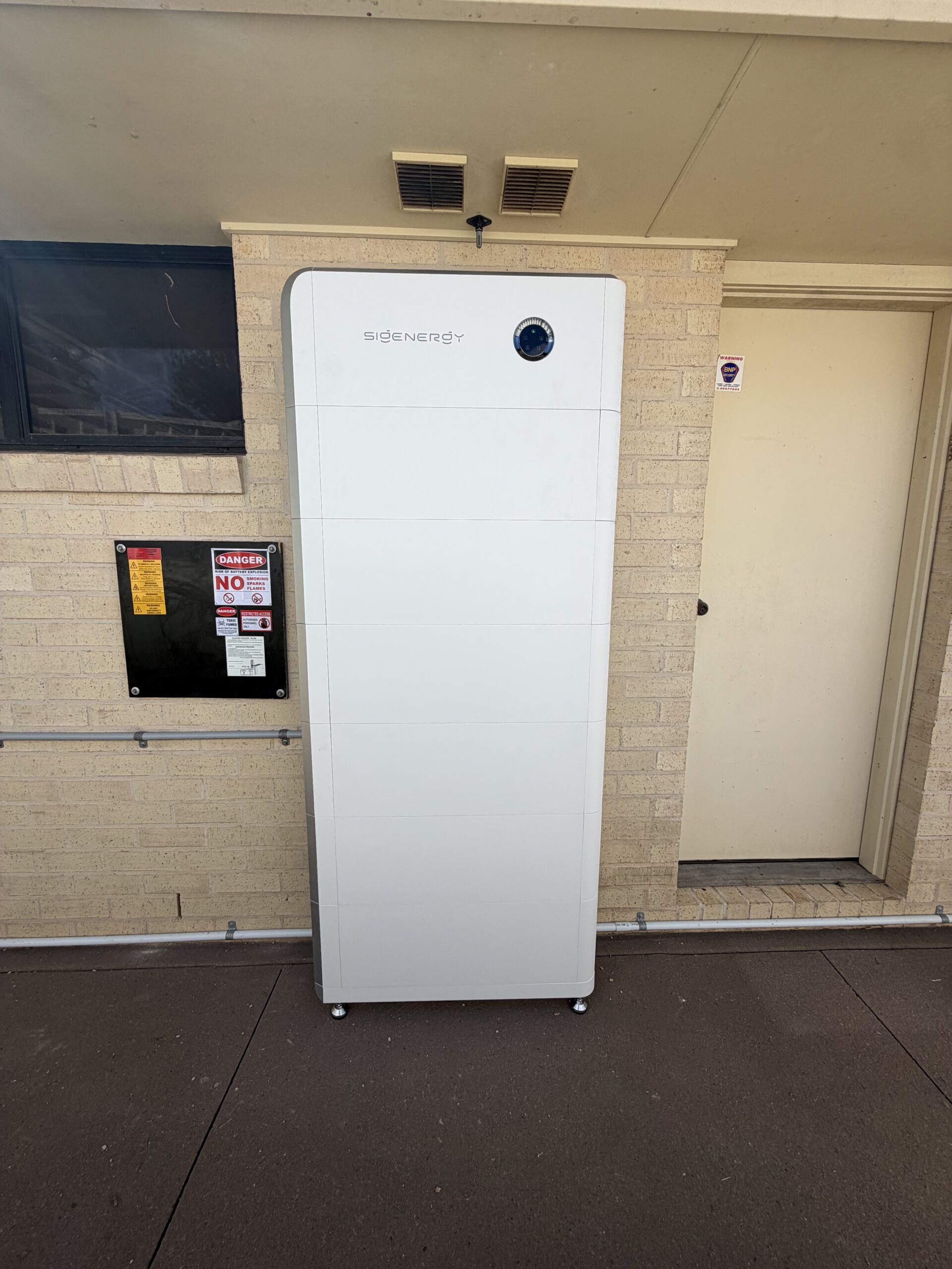 Media 1-73170235-8F2D-4BB9-98F3-C4AF69D4B648